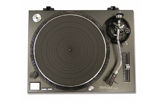 Location platine technics MK2 Toulon - Var Events Location platine technics MK2 Toulon - Var Events