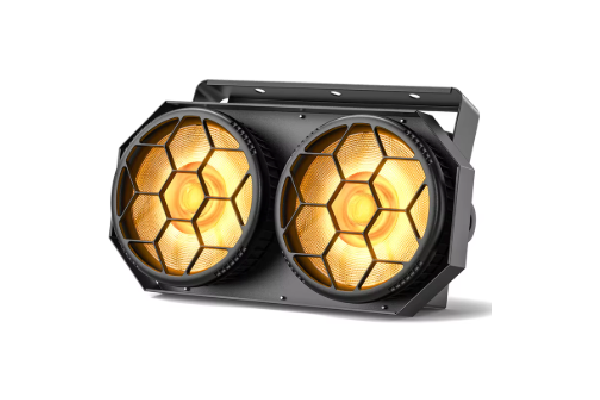 blinder led cob rgb 2x100w en location à Toulon - Lumière vintage